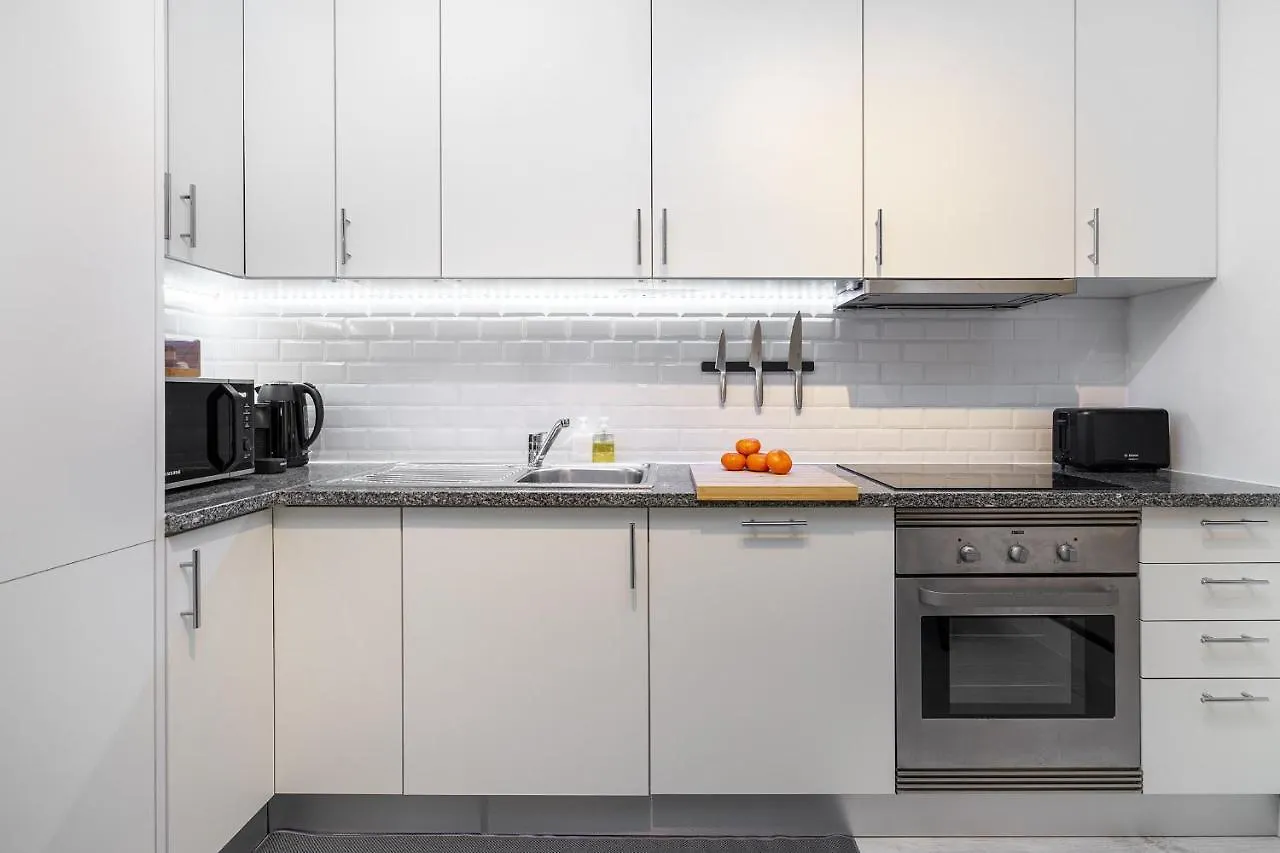 Whome Lisbon'S Best Kept Secret: 2-Bed W/Ac & Patio Daire