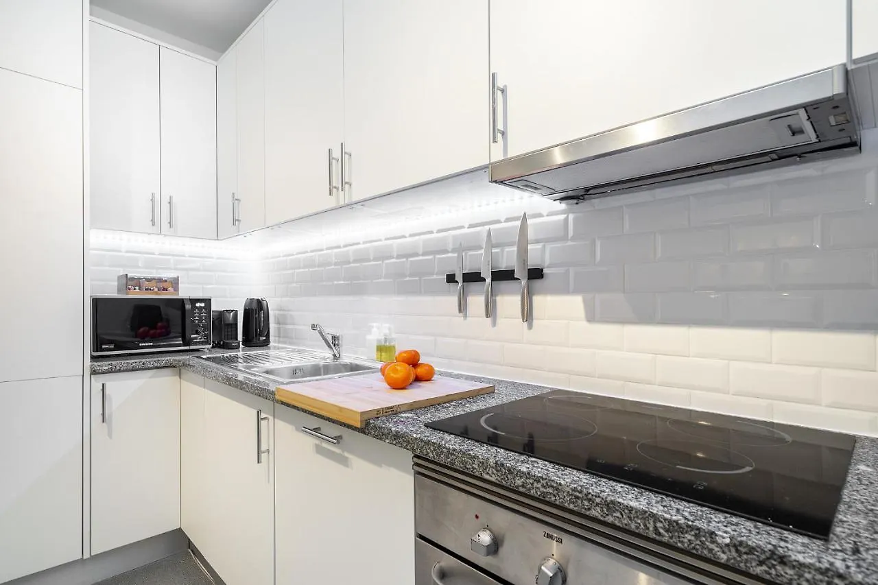 Whome Lisbon'S Best Kept Secret: 2-Bed W/Ac & Patio Lisboa